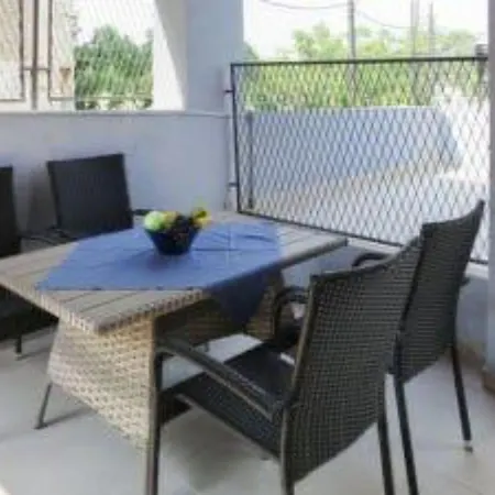 Alice - Lovely Terrace & Garage - Happy Apartman Pula