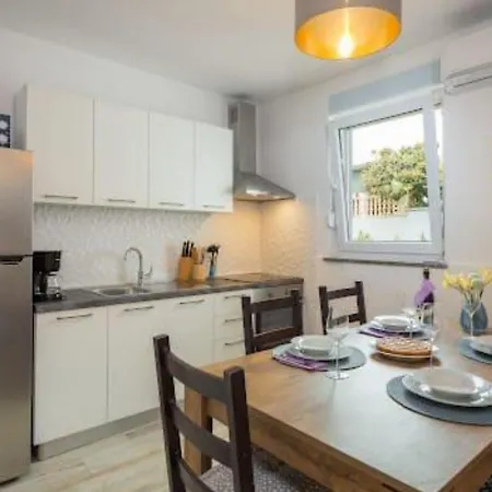 Appartamento Alice - Lovely Terrace & Garage - Happy *