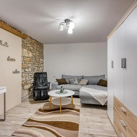 Alice Close To Centre - Happy Апартаменты