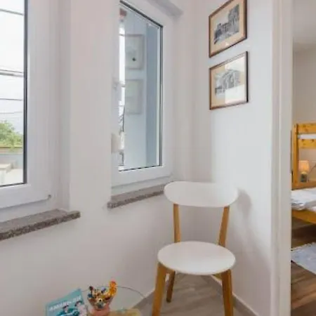 Apartman Alice - Lovely Terrace & Garage - Happy Pula