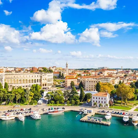 Apartment Alice - Lovely Terrace & Garage - Happy Pula