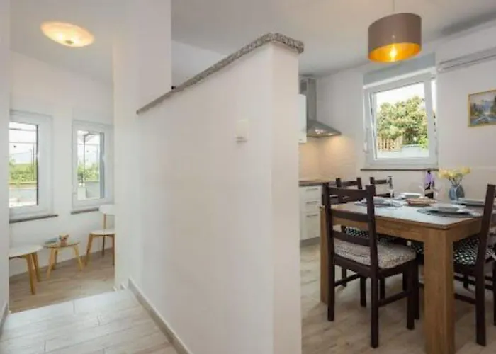 Διαμέρισμα Alice Close To Centre - Happy *