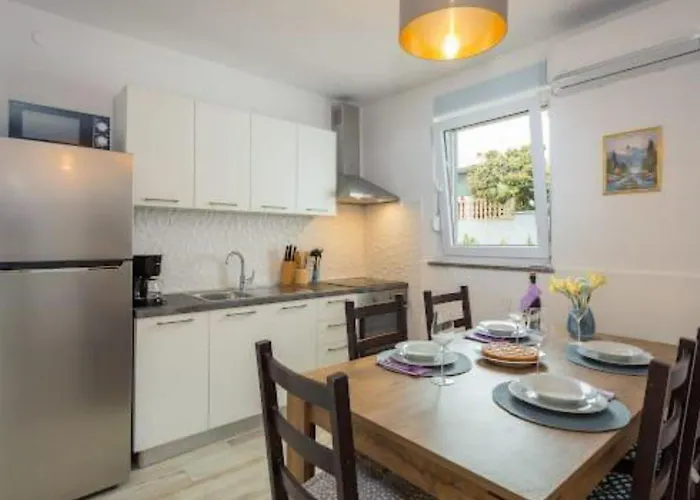 Διαμέρισμα Alice Close To Centre - Happy *