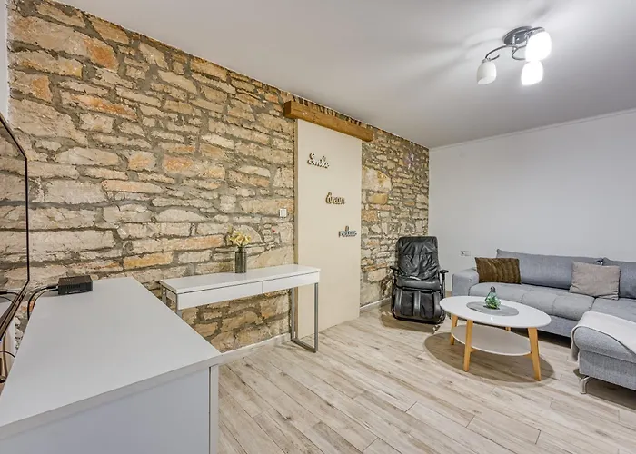 Διαμέρισμα Alice Close To Centre - Happy