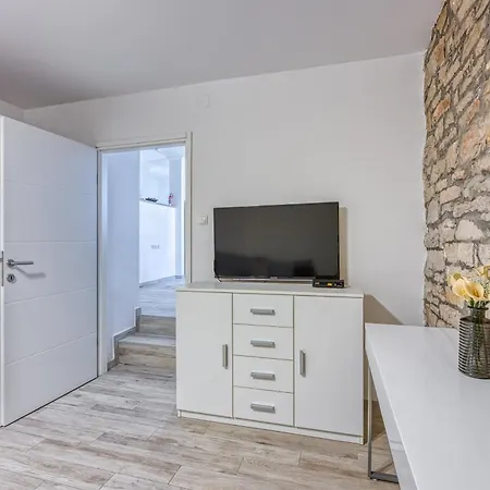 Apartamento Alice Close To Centre - Happy
